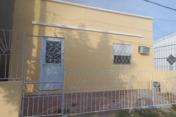 Casa 2 dorm cerca de Pza. Deportes