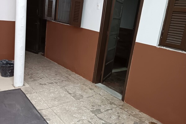 Apto céntrico a 2 cuadras plaza Flores