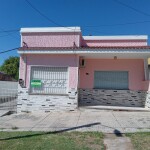 Vendo preciosa casa en Figueroa y Damboriarena